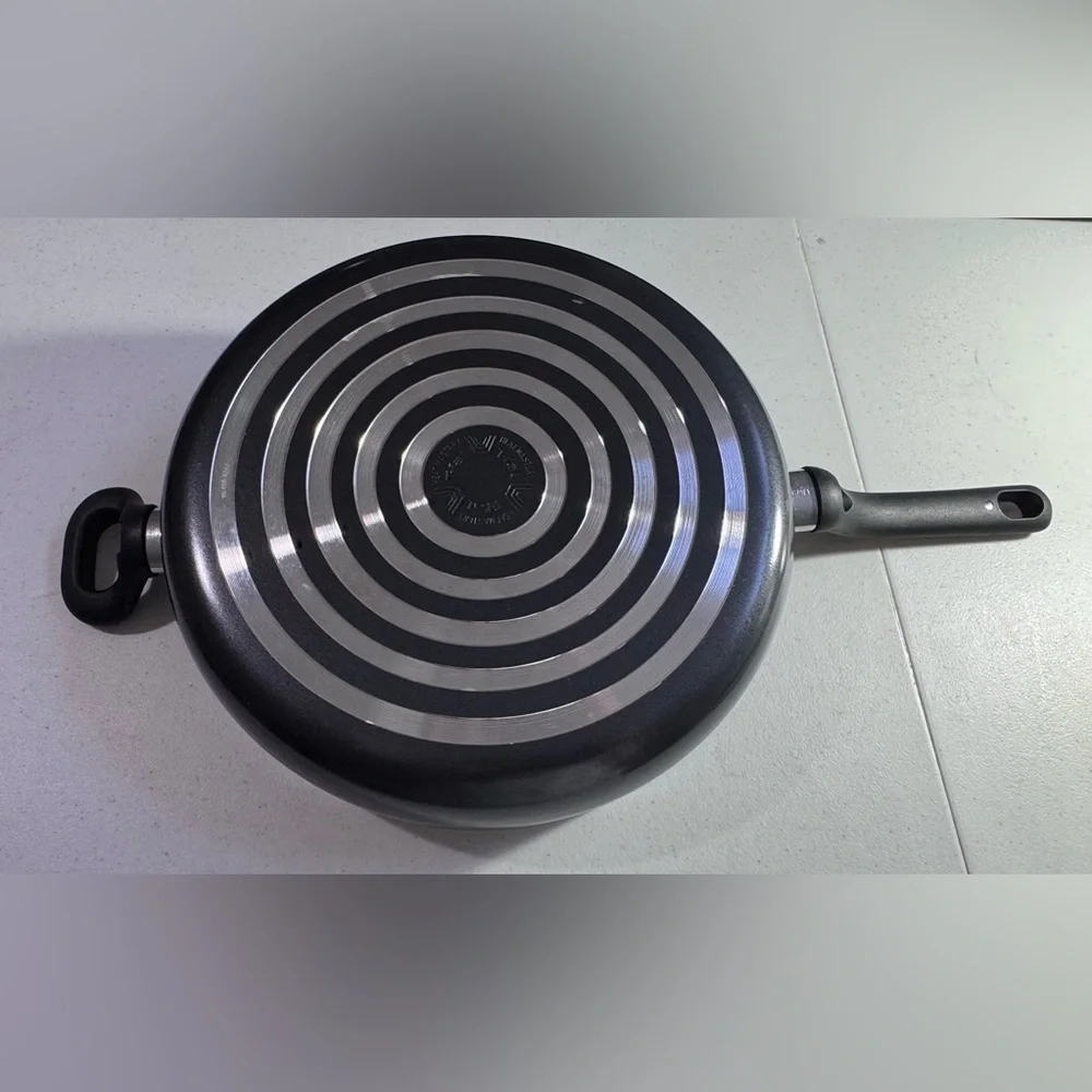 T-fal Easy Care Nonstick Cookware, Fry Pan, 12 inch, Grey